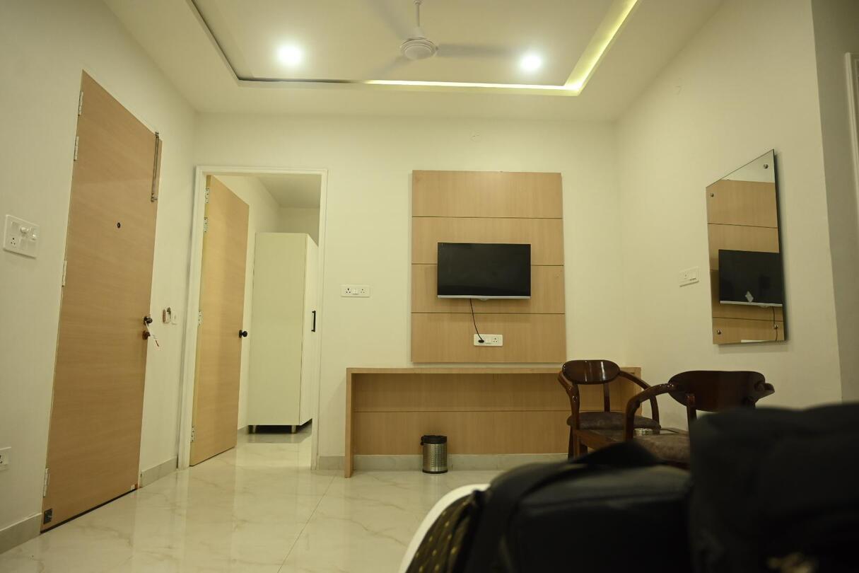 WhatsApp Image 2025-07-30 at 4.14.15 PM (1)